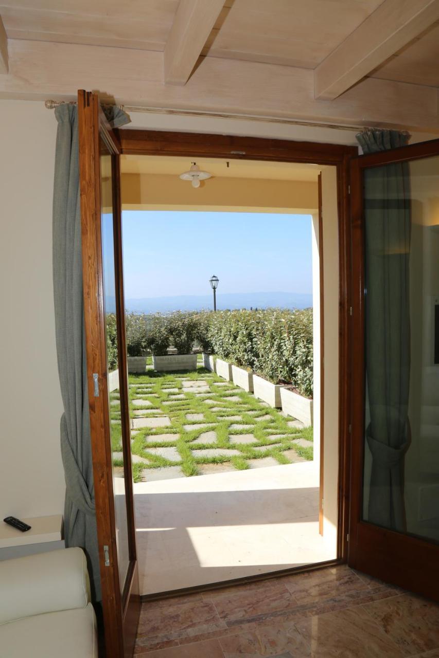 Casa Vacanze Squarcialupi คาสเตลลินาอินเคียนติ ภายนอก รูปภาพ