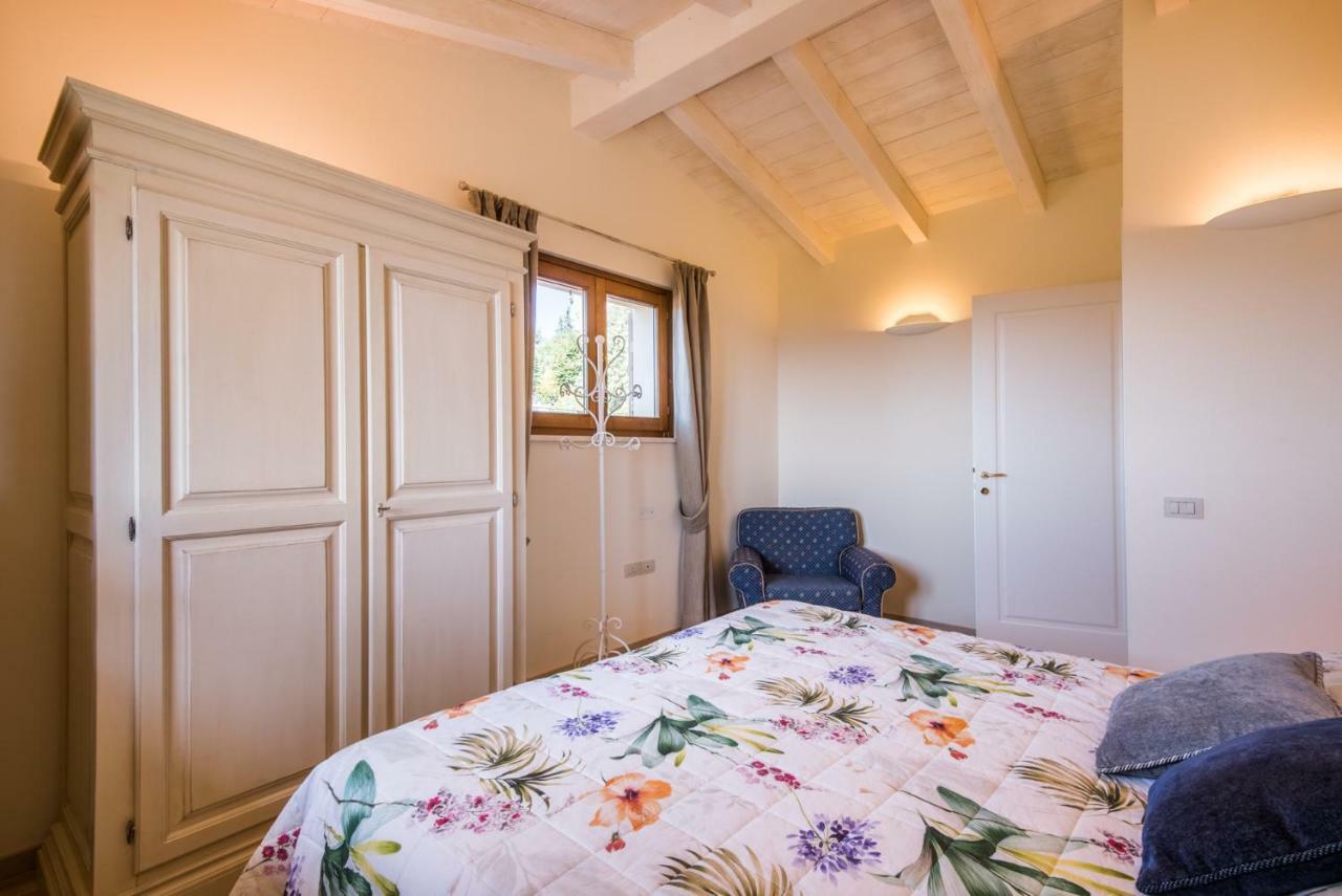Casa Vacanze Squarcialupi คาสเตลลินาอินเคียนติ ภายนอก รูปภาพ