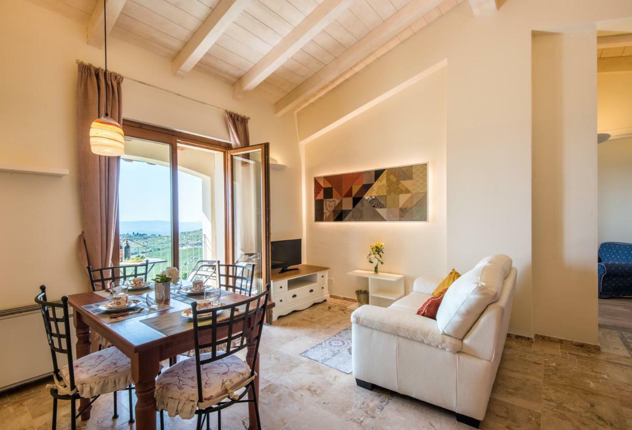 Casa Vacanze Squarcialupi คาสเตลลินาอินเคียนติ ภายนอก รูปภาพ